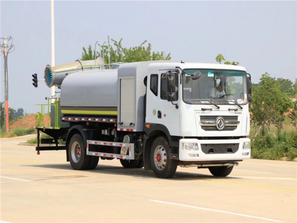 国六东风D9 10吨抑尘车