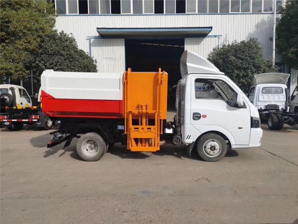 东风途逸3方挂桶式垃圾车
