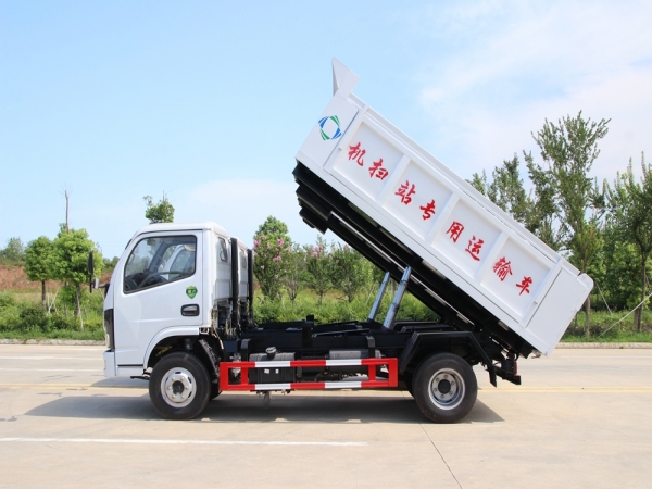 多利卡D6自卸式垃圾车