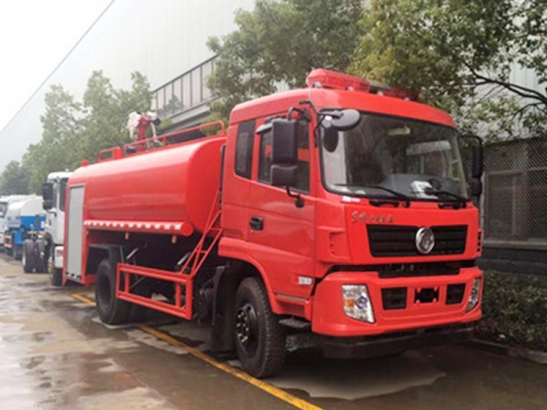 10吨东风145消防洒水车